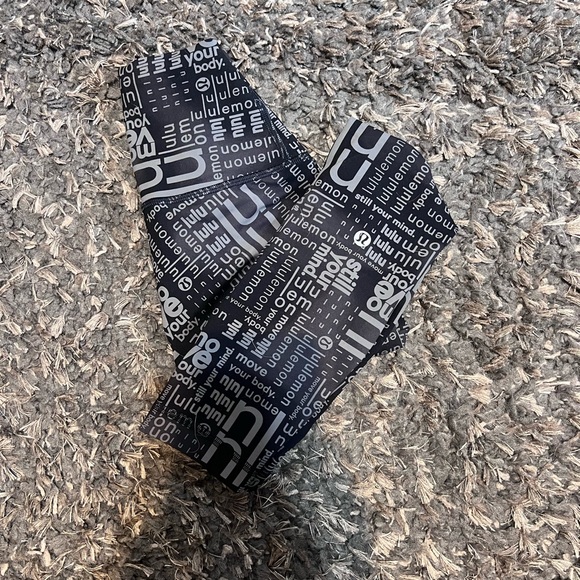 LULULEMON Leggings - Picture 2 of 8